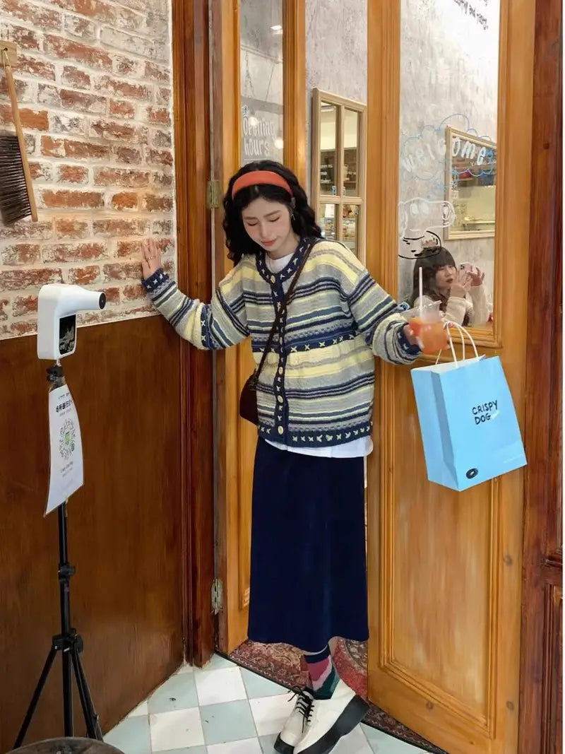 Women's Vintage Horizontal Striped Oversized Cardigan Coat - Soft Beige//Navy Blue/Grey Sweater Jacket with Round Neck & Button Closure, Cozy Fall Winter Layering Piece for Casual or Dressy Outfits