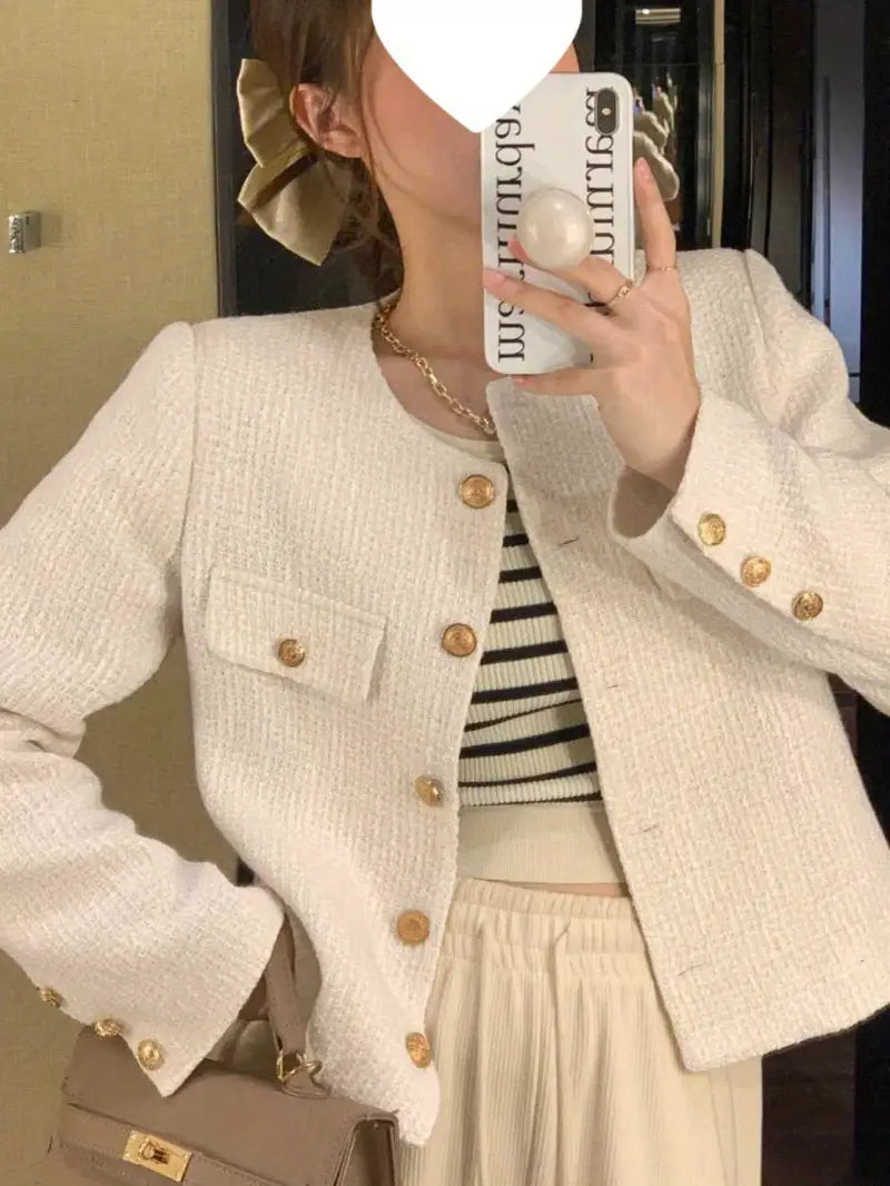 A New Women'S Autumn Jacket with a Loose, Short Style That Is Versatile And Has a Trendy French Vibe.