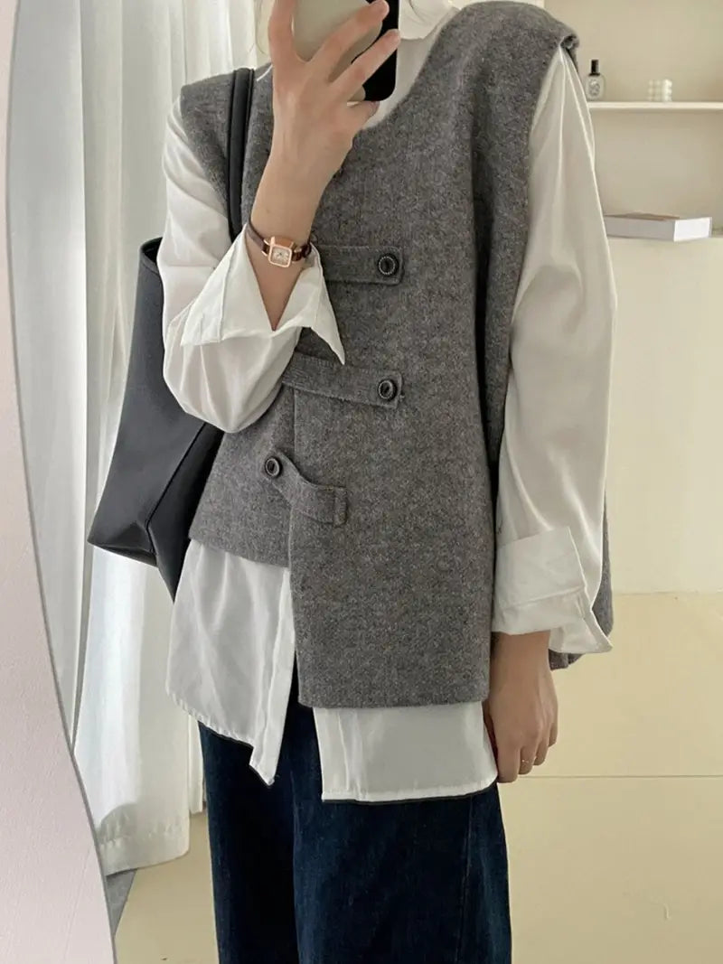 Women'S Elegant Button-Up Sweater Vest - Solid Color Beige Sleeveless Top with Black Buttons & Cuffs, Perfect for Streetwear & Casual Outfits, Streetwear Fashion | Sleeveless Top | Texture